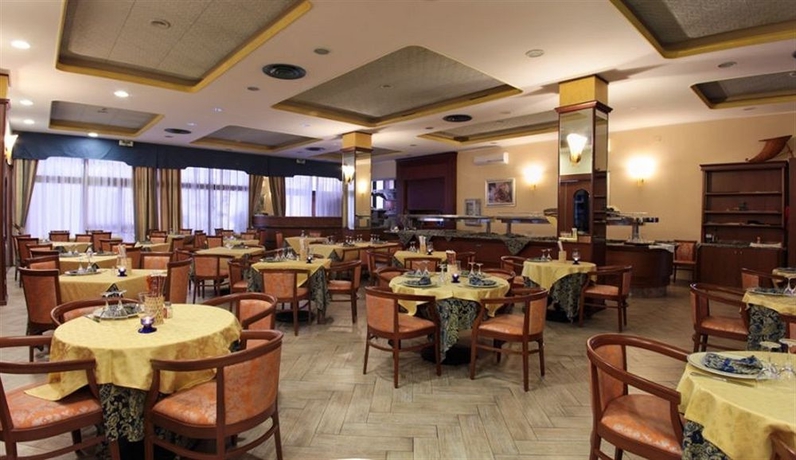 Imagen del bar/restaurante del Hotel Grazia Deledda. Foto 2