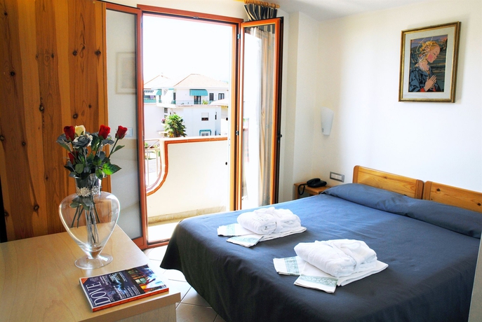 Imagen de la habitación del Hotel Grazia, Sperlonga. Foto 4
