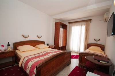 Imagen de la habitación del Hotel Grbalj. Foto 6