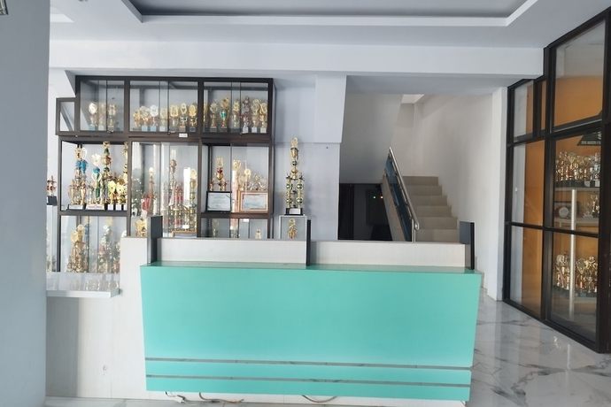 Imagen de los interiores del Hotel Great Cokro Edotel Lampung. Foto 9