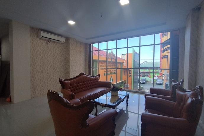 Imagen de los interiores del Hotel Great Cokro Edotel Lampung. Foto 16