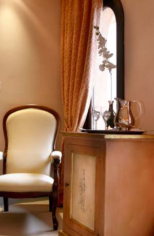 Imagen de la habitación del Hotel Great Greece Le Convivial Suites. Foto 12