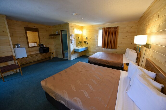 Imagen general del Hotel Great Mackinaw Beachfront. Foto 5