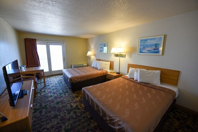 Imagen general del Hotel Great Mackinaw Beachfront. Foto 6