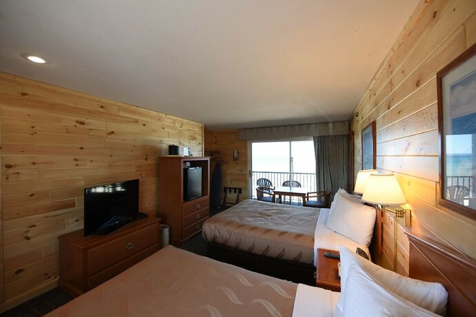Imagen de la habitación del Hotel Great Mackinaw Beachfront. Foto 7