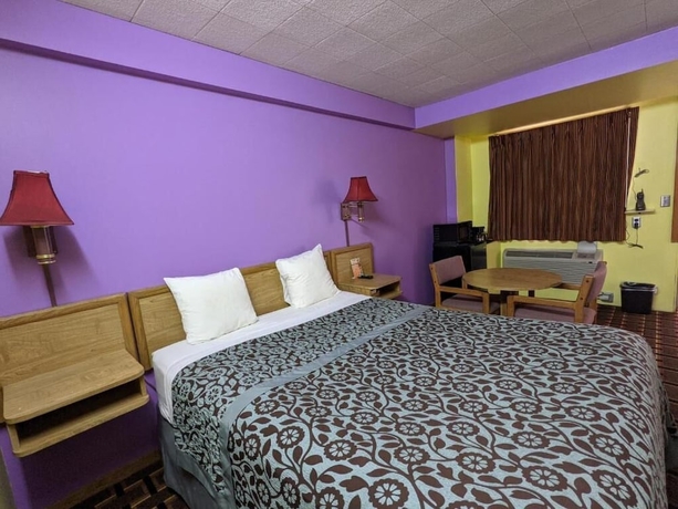 Imagen de la habitación del Hotel Great Plains Budget Inn. Foto 8