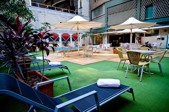 Imagen de la piscina del Hotel Great Southern Brisbane. Foto 15