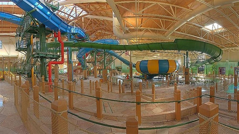 Imagen de la piscina del Hotel Great Wolf Lodge Niagara Falls. Foto 15