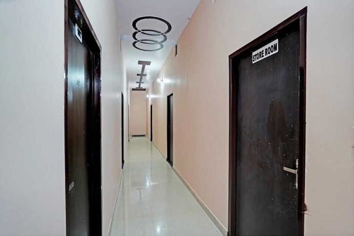 Imagen de la habitación del Hotel Greater Noida Stay. Foto 14