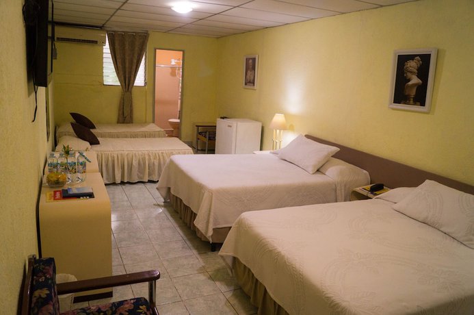 Imagen de la habitación del Hotel Grecia Real. Foto 7