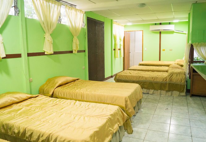 Imagen de la habitación del Hotel Grecia Real. Foto 13