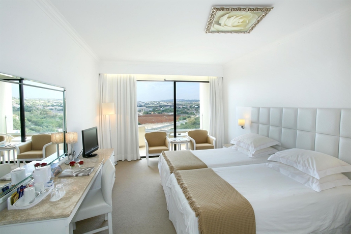 Imagen de la habitación del Hotel Grecian Park. Foto 3