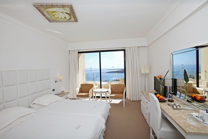 Imagen de la habitación del Hotel Grecian Park. Foto 4