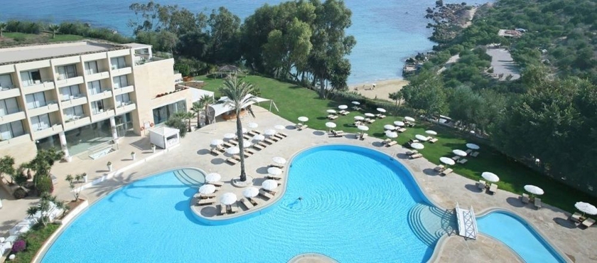 Imagen de la piscina del Hotel Grecian Park. Foto 15