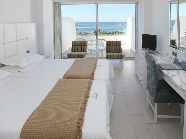Imagen de la habitación del Hotel Grecian Sands. Foto 8