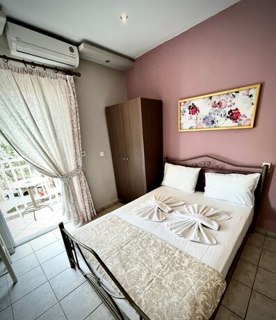 Imagen general del Hotel Grecian Sea. Foto 4