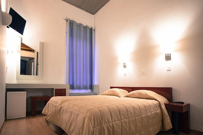 Imagen de la habitación del Hotel Greco, Hydra. Foto 5