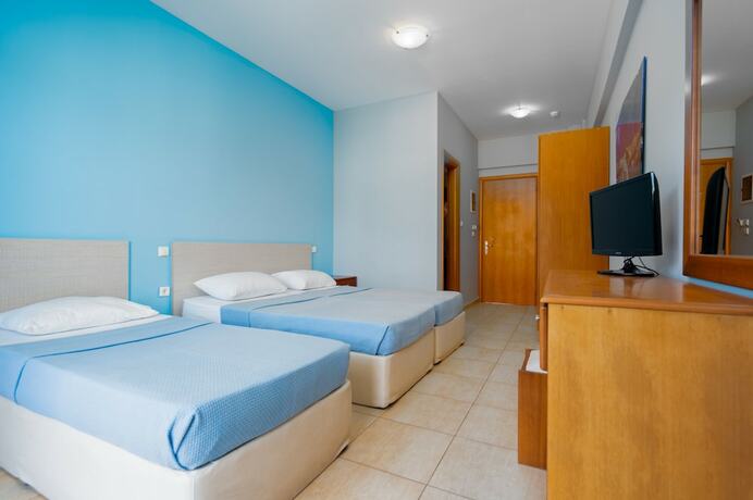 Imagen de la habitación del Hotel GrecoInn Atrium. Foto 13