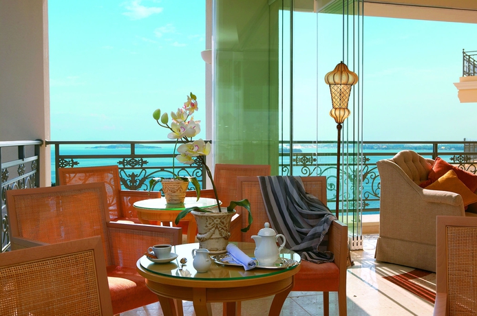 Imagen del bar/restaurante del Hotel Grecotel Eva Palace. Foto 4