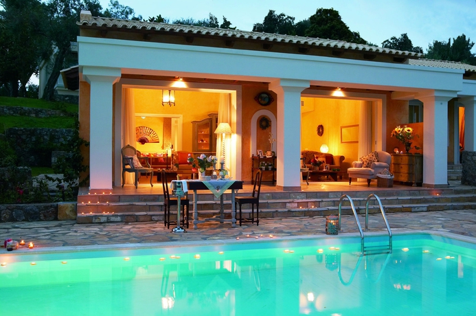 Imagen de la piscina del Hotel Grecotel Eva Palace. Foto 10