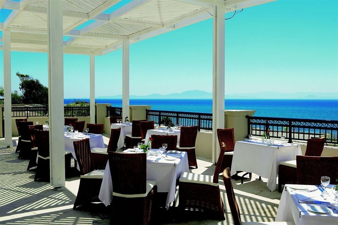 Imagen del bar/restaurante del Hotel Grecotel La Riviera and Aqua Park. Foto 3