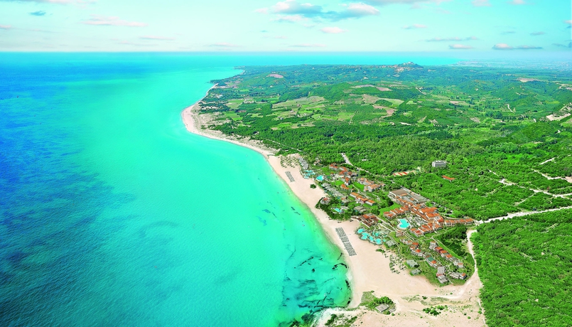 Imagen de los exteriores del Hotel Grecotel La Riviera and Aqua Park. Foto 11