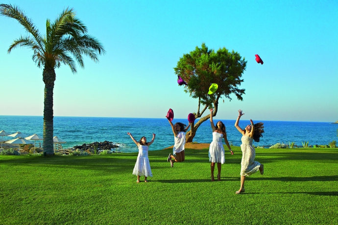 Imagen de los exteriores del Hotel Grecotel Marine Palace and Aqua Park - All Inclusive. Foto 7