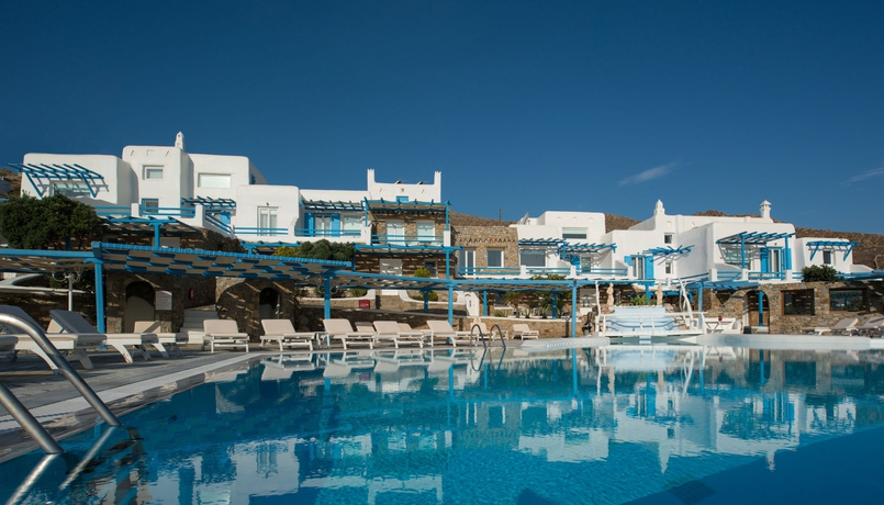 Imagen de la piscina del Hotel Grecotel Mykonos Lolita. Foto 15