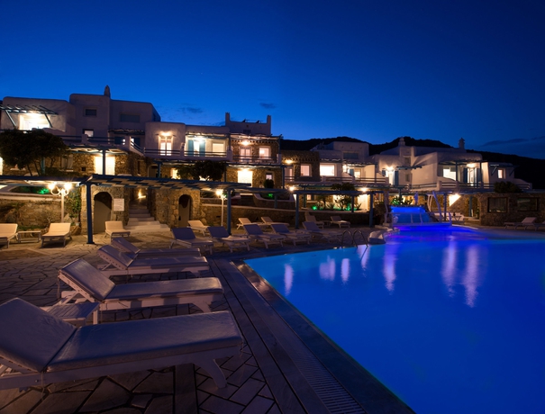 Imagen de la piscina del Hotel Grecotel Mykonos Lolita. Foto 16