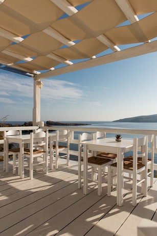 Imagen del bar/restaurante del Hotel Grecotel Mykonos Lolita. Foto 3