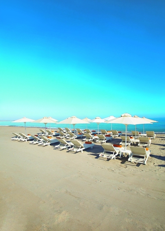Imagen de los exteriores del Hotel Grecotel Plaza Beach House. Foto 3