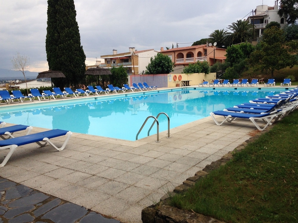 Imagen de la piscina del Hotel Grecs. Foto 12