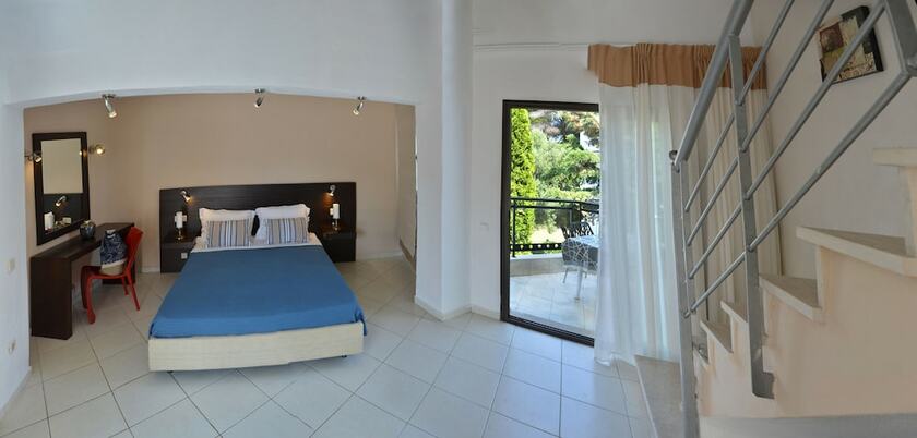 Imagen de la habitación del Hotel Greek Pride Aithrion. Foto 19