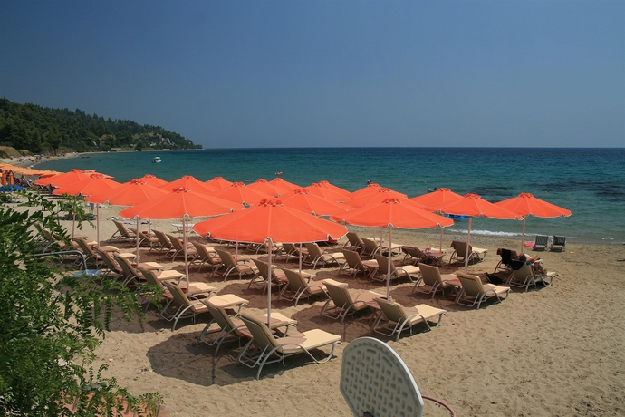 Imagen de los exteriores del Hotel Greek Pride Cronwell Rahoni. Foto 4