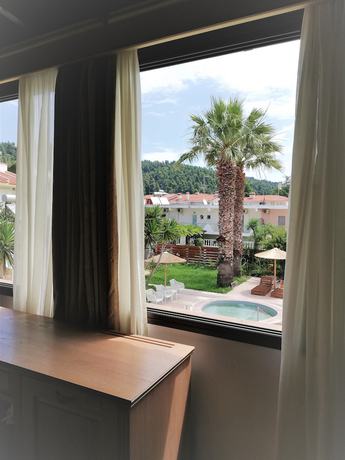 Imagen de la habitación del Hotel Greek Pride Seafront. Foto 8