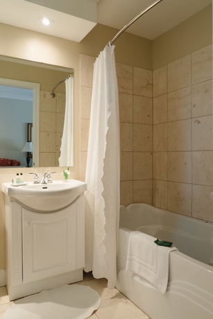 Imagen de la habitación del Hotel Green Acres Inn. Foto 15