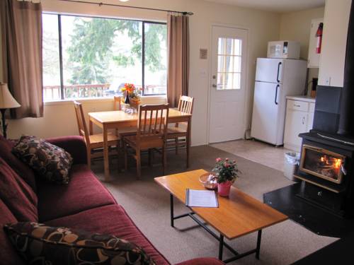 Imagen de la habitación del Hotel Green Acres Lakeside Resort Salt Spring Island. Foto 3