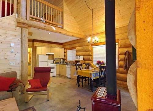 Imagen de la habitación del Hotel Green Acres Lakeside Resort Salt Spring Island. Foto 11