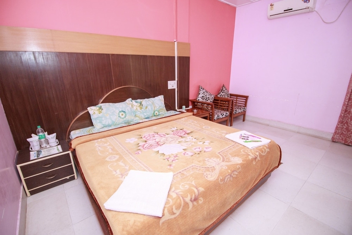 Imagen de la habitación del Hotel Green Ashiyana Palace. Foto 15