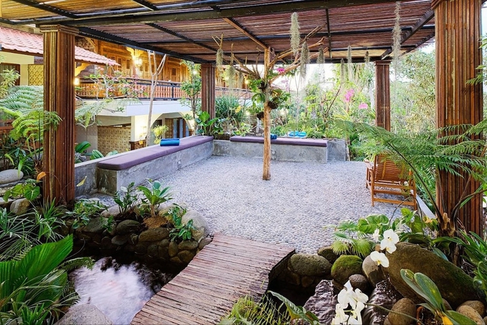 Imagen de los interiores del Hotel Green Bali Guest House. Foto 16