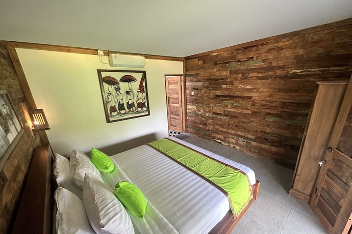 Imagen de la habitación del Hotel Green Bali Guest House. Foto 9