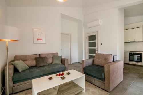 Imagen general del Hotel Green Bay Apartments Morinj. Foto 1