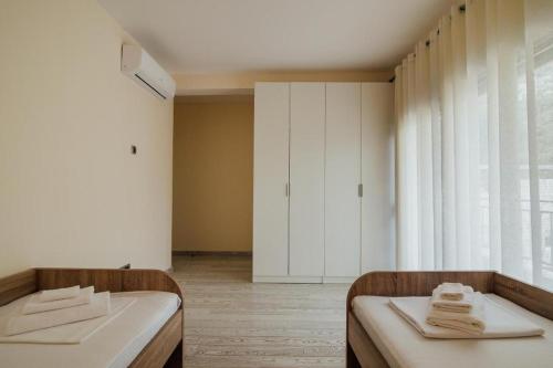 Imagen general del Hotel Green Bay Apartments Morinj. Foto 2