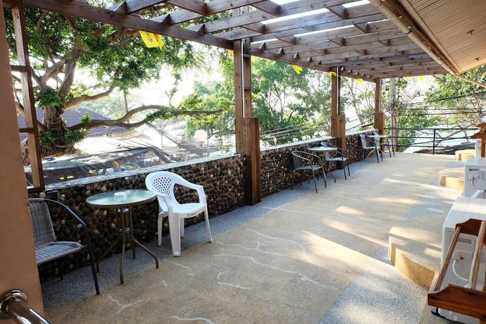 Imagen de la habitación del Hotel Green Bay Samed Resort. Foto 9