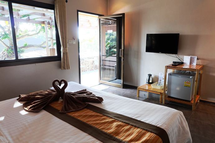 Imagen de la habitación del Hotel Green Bay Samed Resort. Foto 18