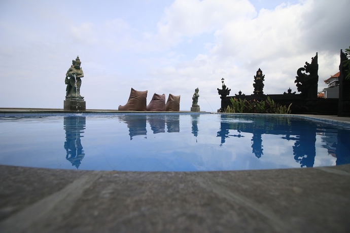 Imagen de la piscina del Hotel Green Beach Inn. Foto 18
