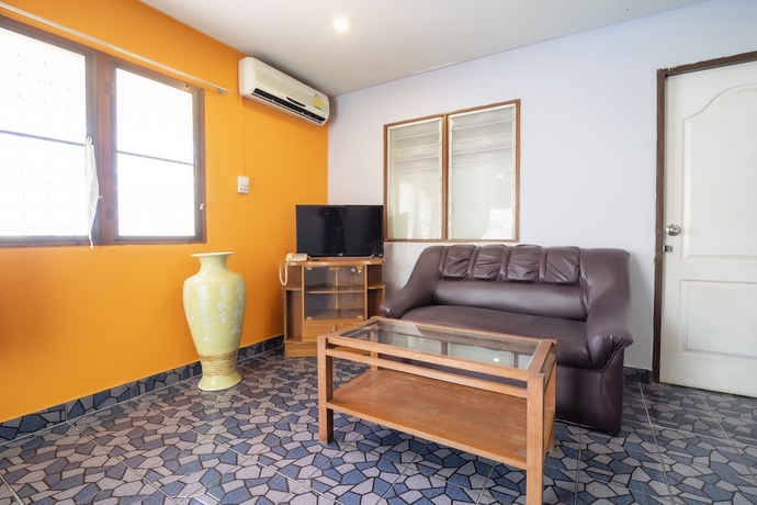 Imagen de la habitación del Hotel Green Beach Pattaya. Foto 2