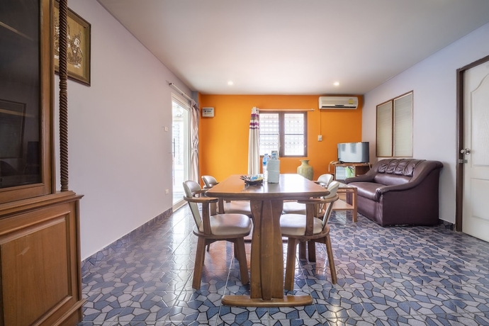 Imagen de la habitación del Hotel Green Beach Pattaya. Foto 3