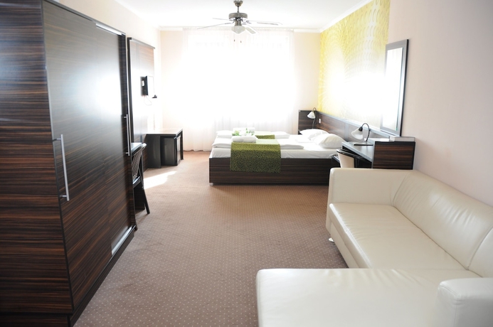 Imagen de la habitación del Hotel Green, Budapest. Foto 8