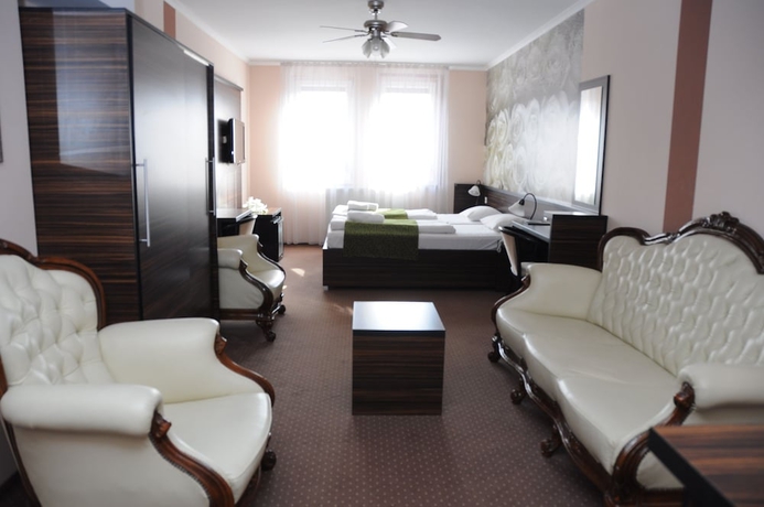 Imagen de la habitación del Hotel Green, Budapest. Foto 11